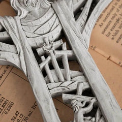 Risen Christ on the Wall – Symbols of the Resurrection