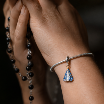Star-Mantled Mother Charm 925 Silver