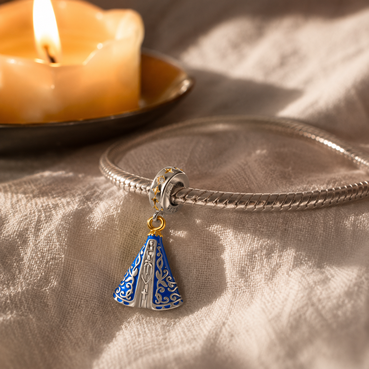 Star-Mantled Mother Charm 925 Silver