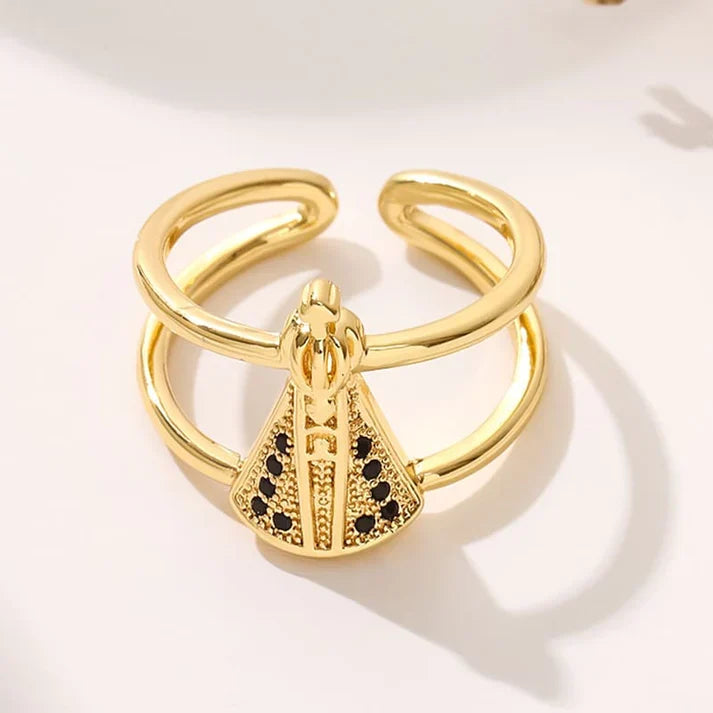 Our Lady of the Sacred Mantle Ring
