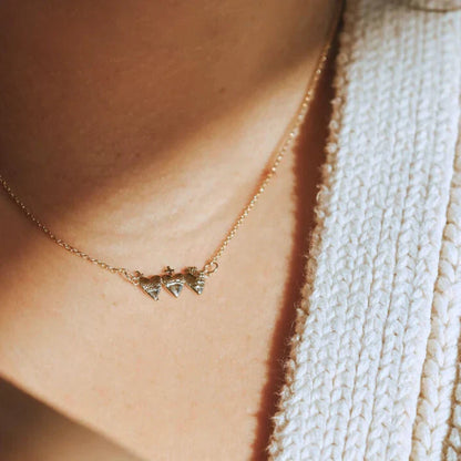 Holy Trilogy Necklace – Jesus, Mary and Joseph