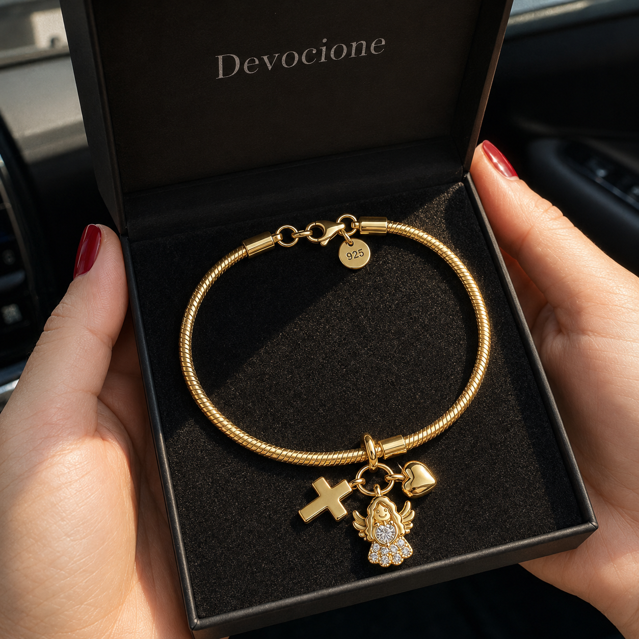 Angel of the Promise Charm 18k Gold Plated