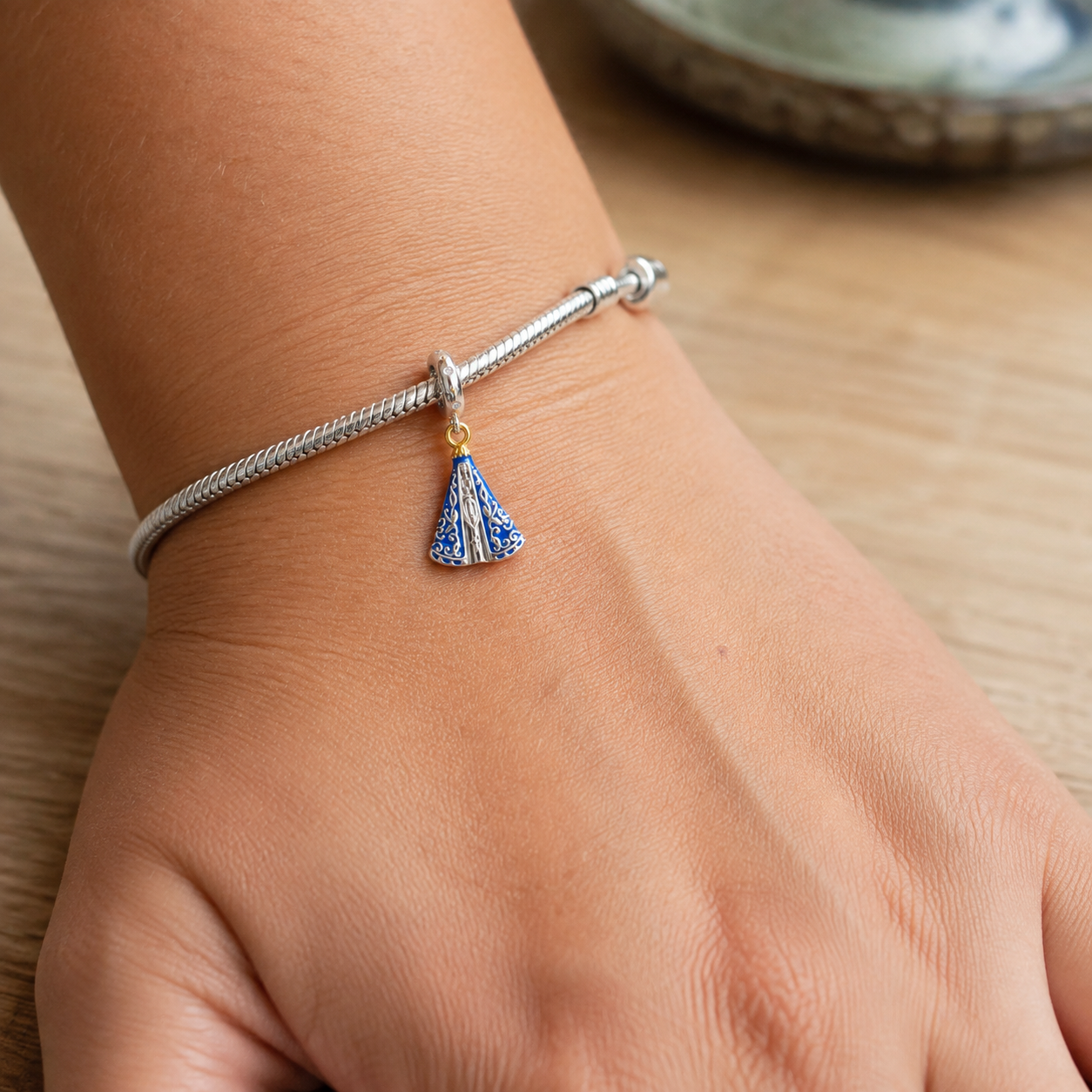 Star-Mantled Mother Charm 925 Silver
